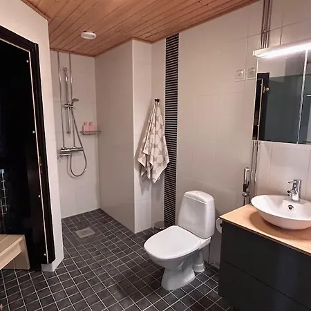 Apartment Hieno Seitsemannen Kerroksen Kaksio Tampella *